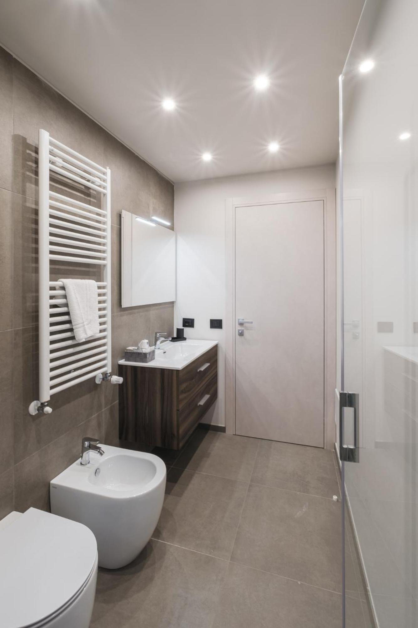 Residence Goldoni6 Suite Apartment Римини Экстерьер фото