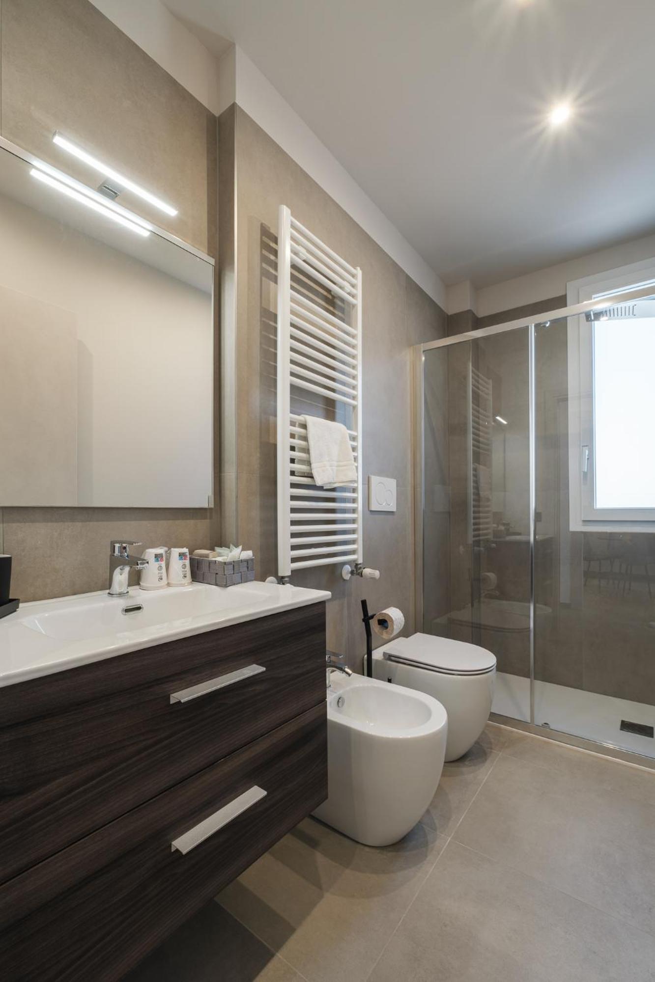 Residence Goldoni6 Suite Apartment Римини Экстерьер фото