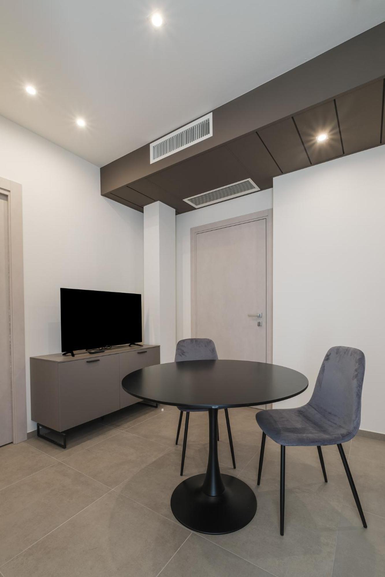 Residence Goldoni6 Suite Apartment Римини Экстерьер фото
